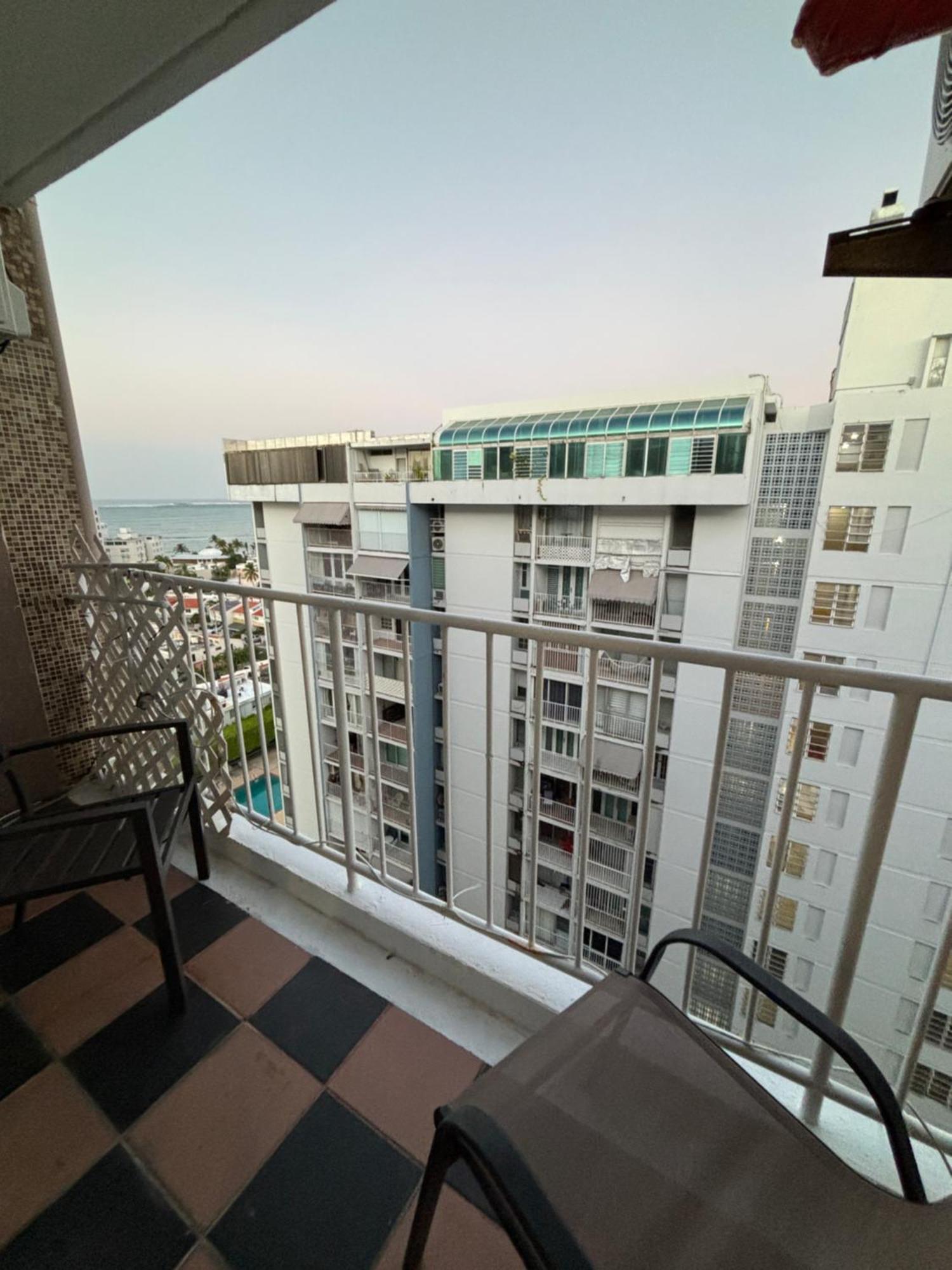 Isla Verde Modern Apartment With Pool San Juan Exteriör bild