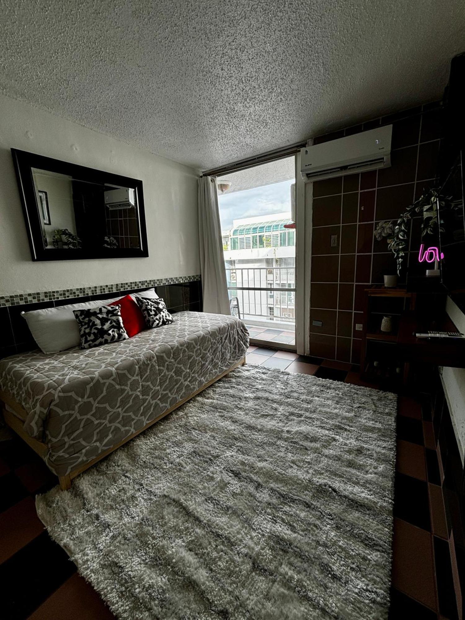 Isla Verde Modern Apartment With Pool San Juan Exteriör bild