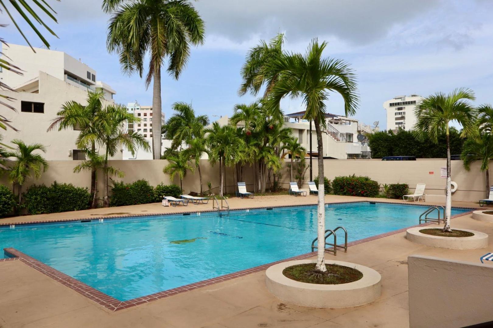 Isla Verde Modern Apartment With Pool San Juan Exteriör bild