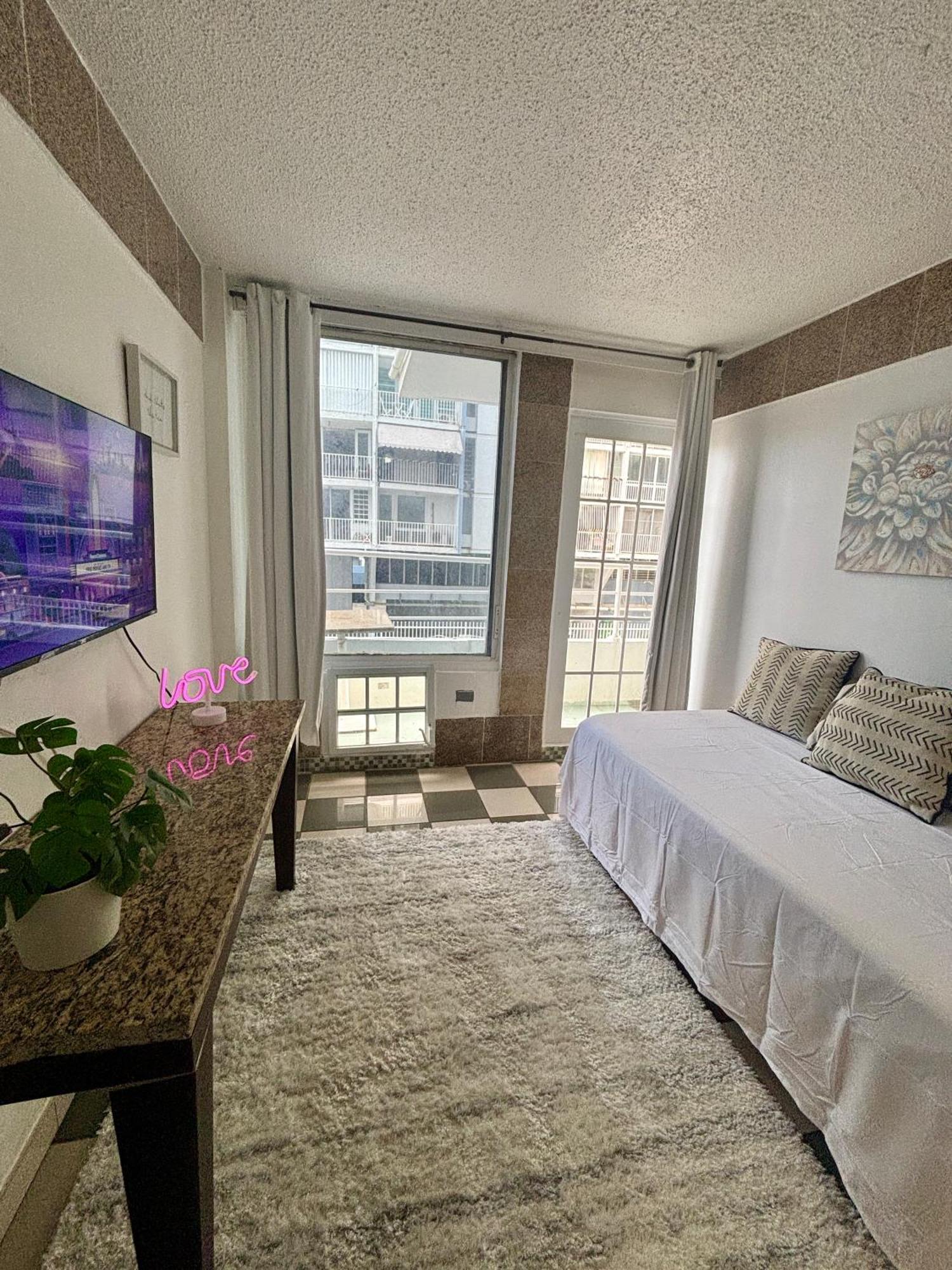 Isla Verde Modern Apartment With Pool San Juan Exteriör bild